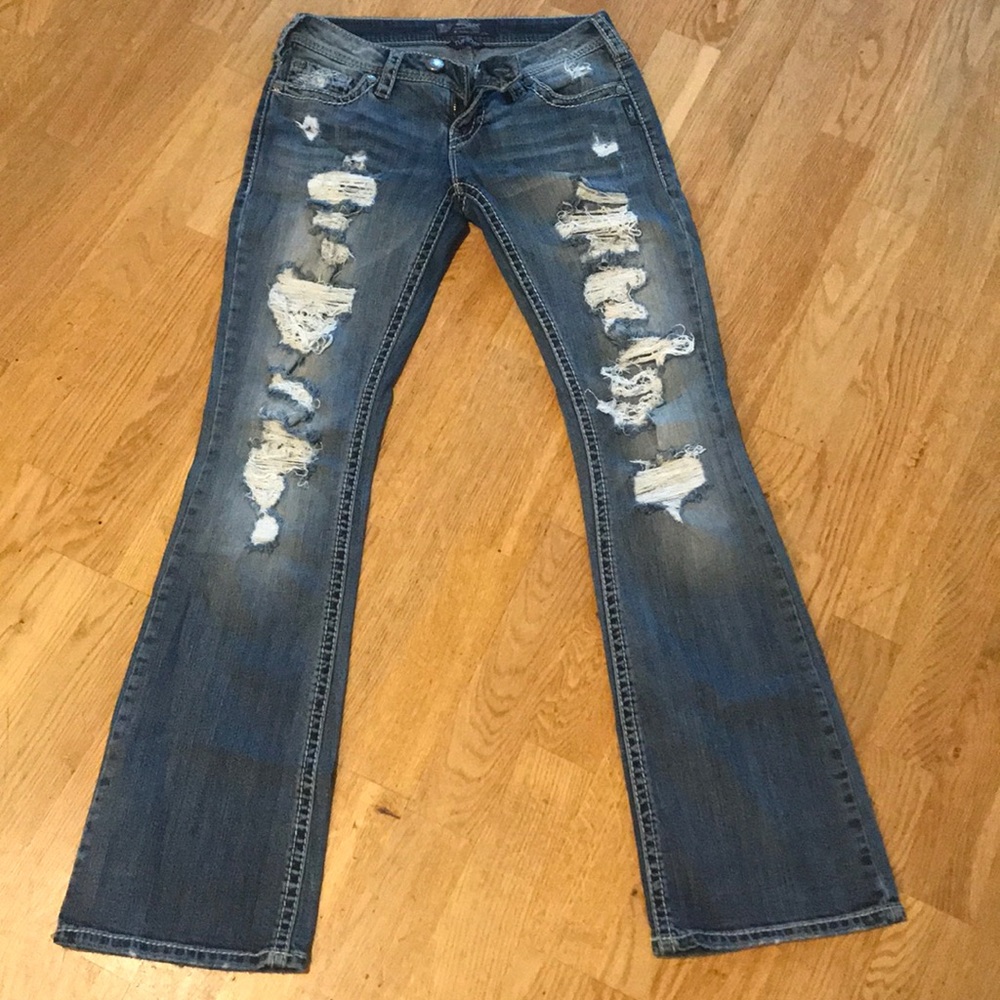 Silver brand distressed style blue jeans